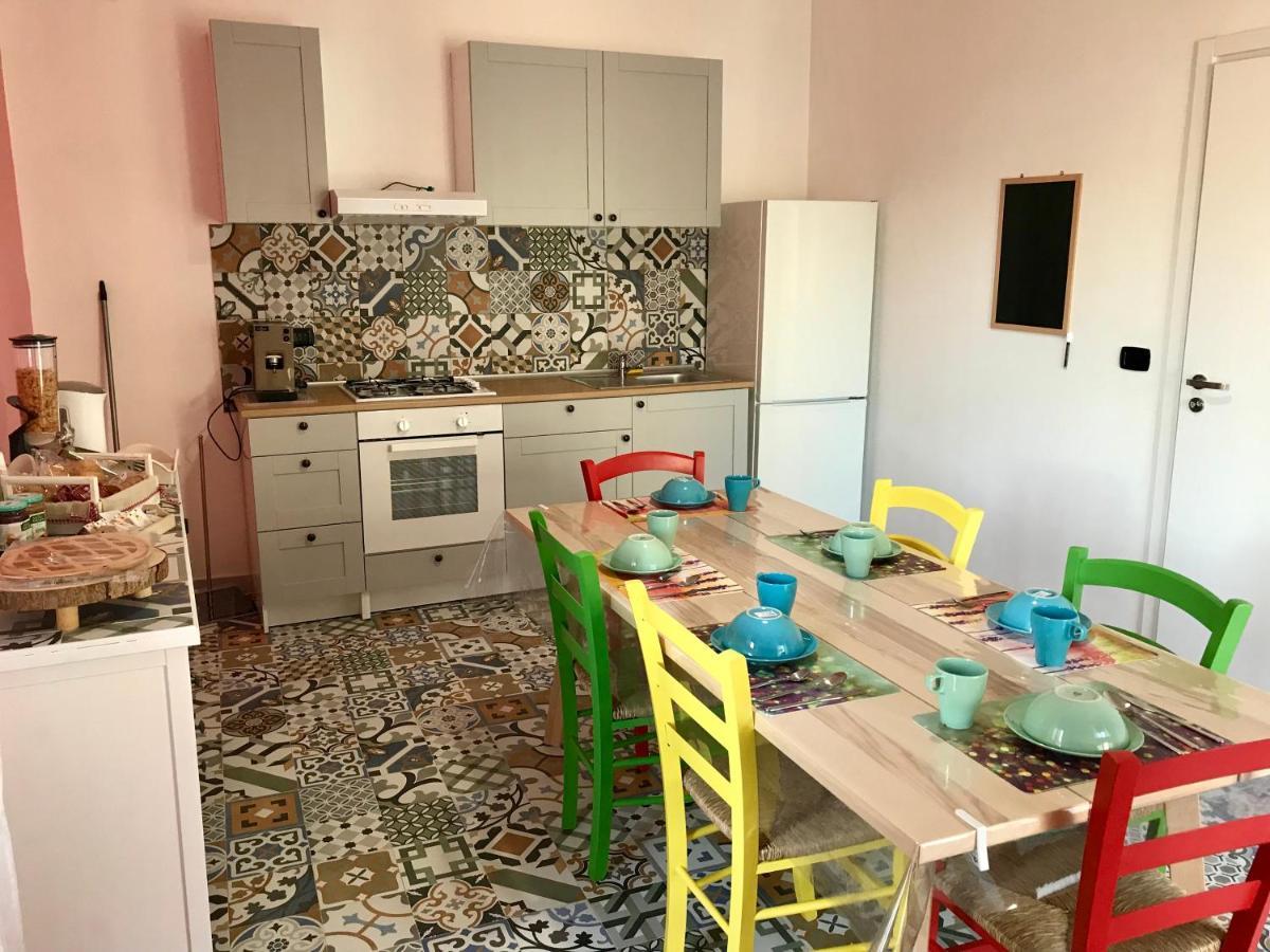 Napolide Acomodação com café da manhã Exterior foto